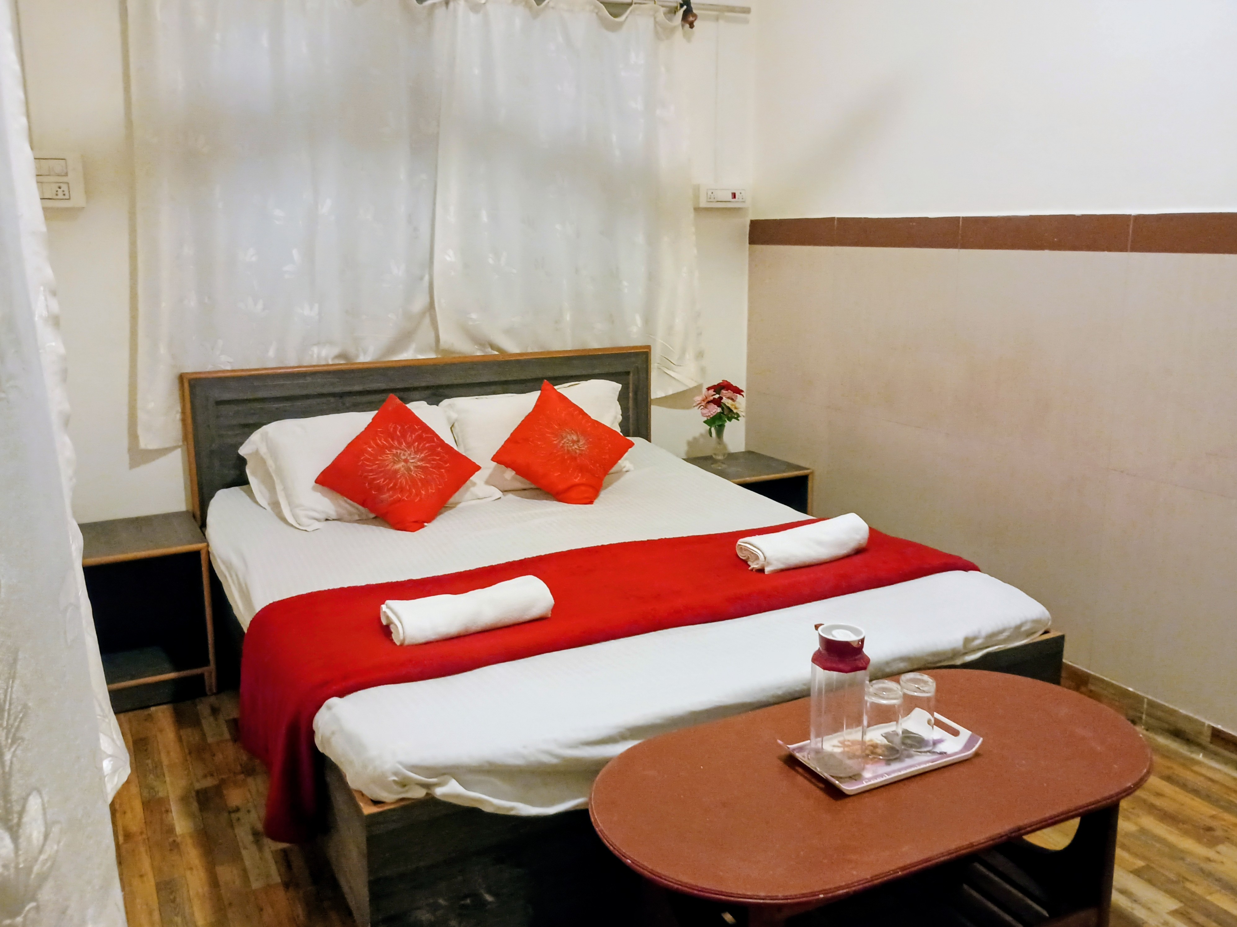 AC Double Room at Tourist Lodge Dandeli